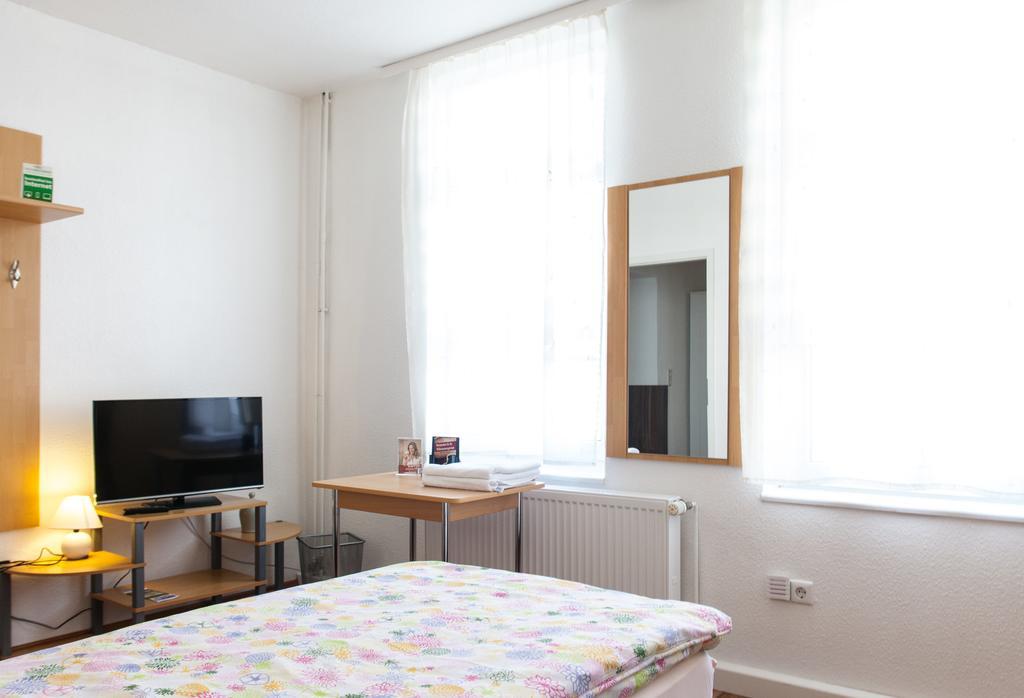 Pension Klingenstr. 23 Hotel Leipzig Cameră foto